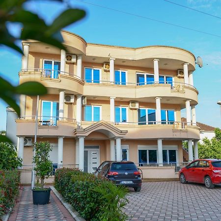 Rexha Apartments Улцинь Екстер'єр фото