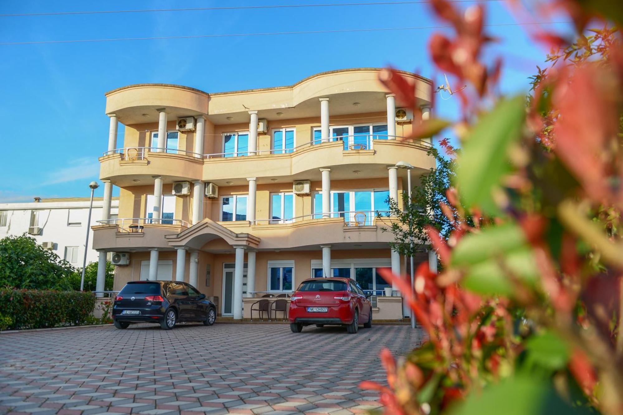 Rexha Apartments Улцинь Екстер'єр фото