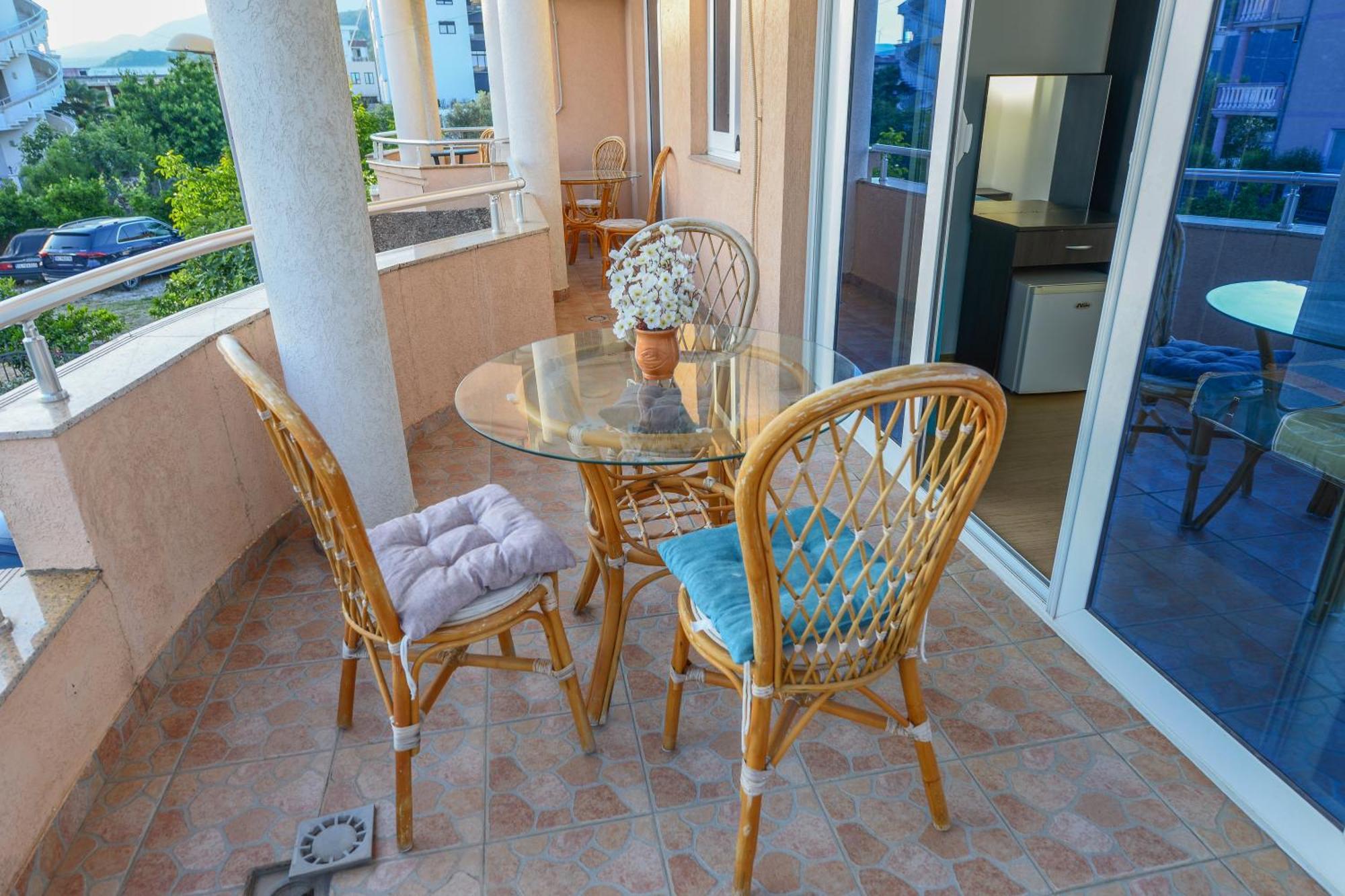 Rexha Apartments Улцинь Екстер'єр фото