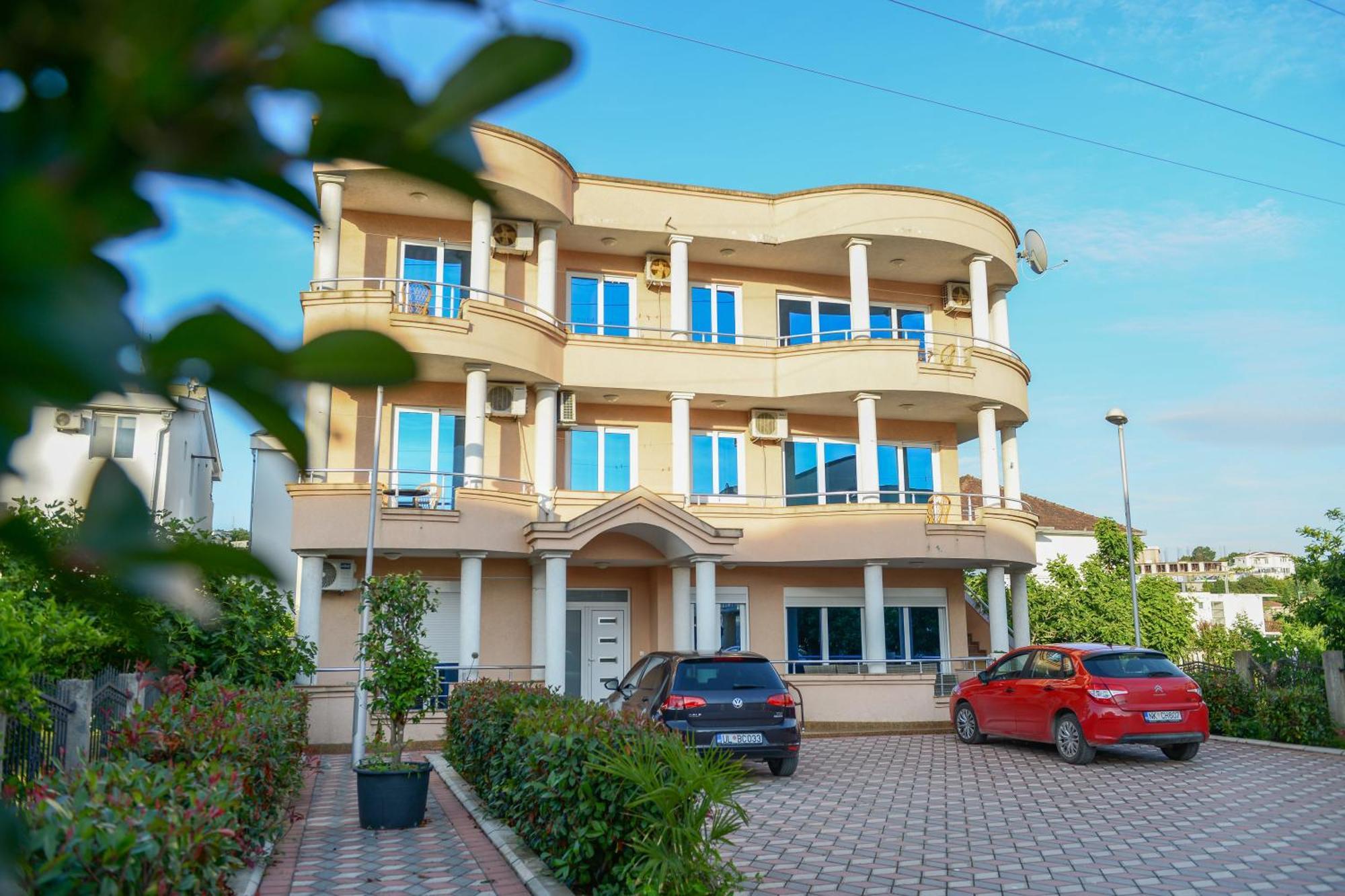 Rexha Apartments Улцинь Екстер'єр фото